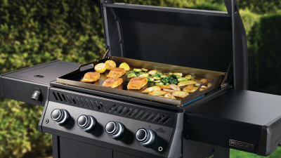 Газовый гриль NAPOLEON Rogue PRO 30 Phantom Griddle — купить с доставкой и консультацией